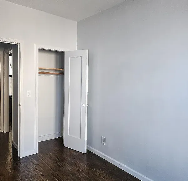 572 Maple St #1 — Photo 6