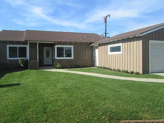 2nd image of 12396 Loraine Ave