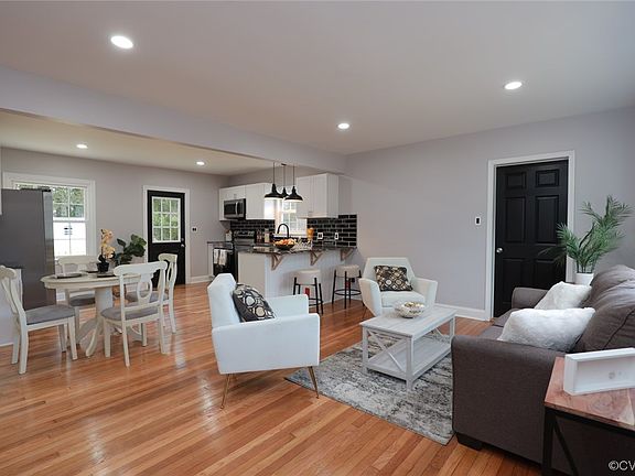 2nd image of 10514 Jordan Dr