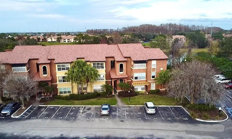 1st image of 5140 Conroy Rd #27