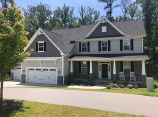 250 Parrish Ln, Whispering Pines, NC 28327
