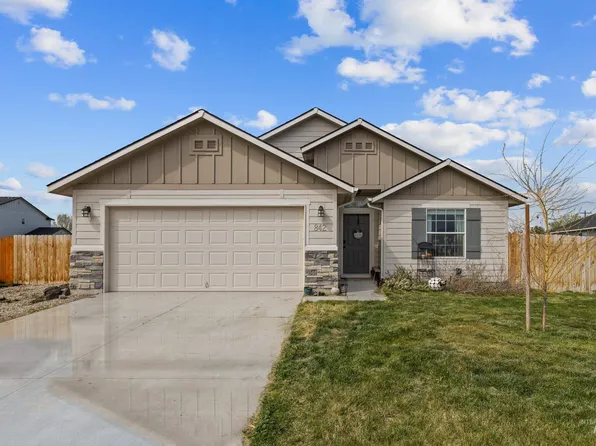 842 SW Levant Way, Mountain Home, ID 83647