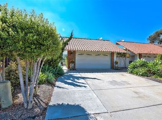 2548 Luciernaga St, Carlsbad, CA 92009