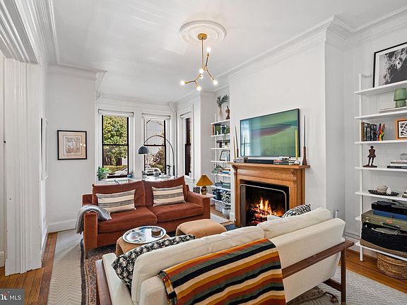 3rd image of 2026 15th St NW