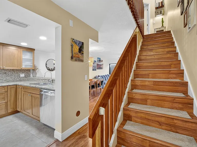 4250 SW 70th Ter — Photo 21