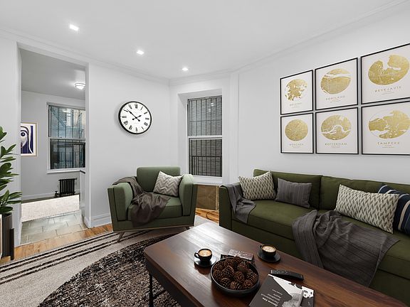 2nd image of 305 W 111th St APT 3B