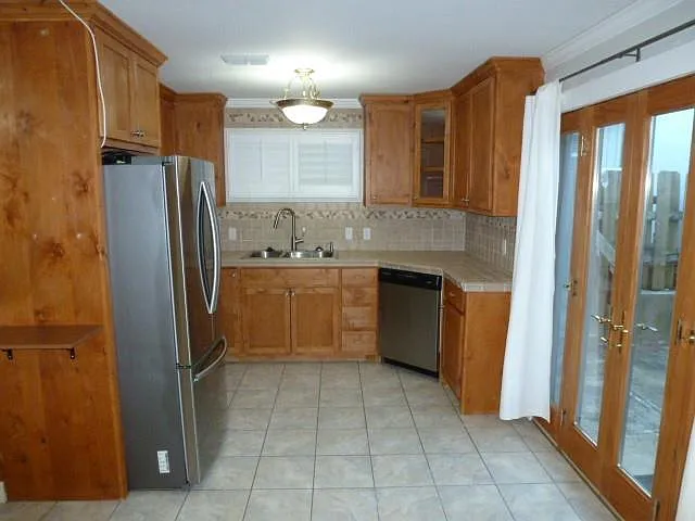 211C S Meadowlark St — Photo 5