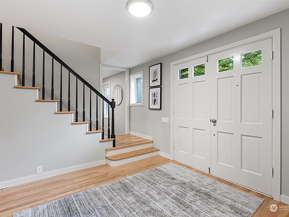 3rd image of 14433 NE 12th Place