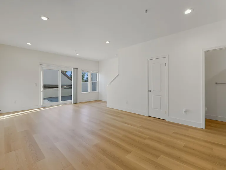 Stevens Creek Villas — Photo 58