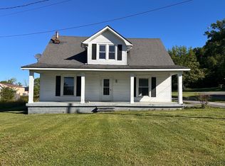 9392 Glasgow Rd, Burkesville, KY 42717
