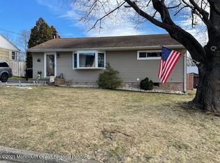 7 Terrace St, Washington, NJ 07882