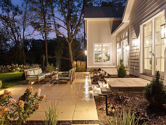 4th image of 550 Orono Orchards Rd S