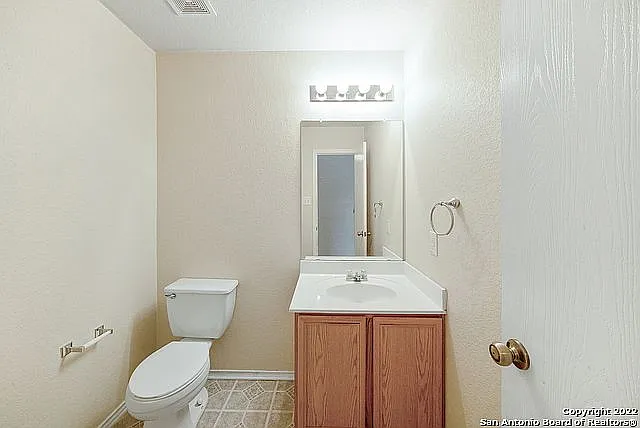 5035 Royal Stable — Photo 5