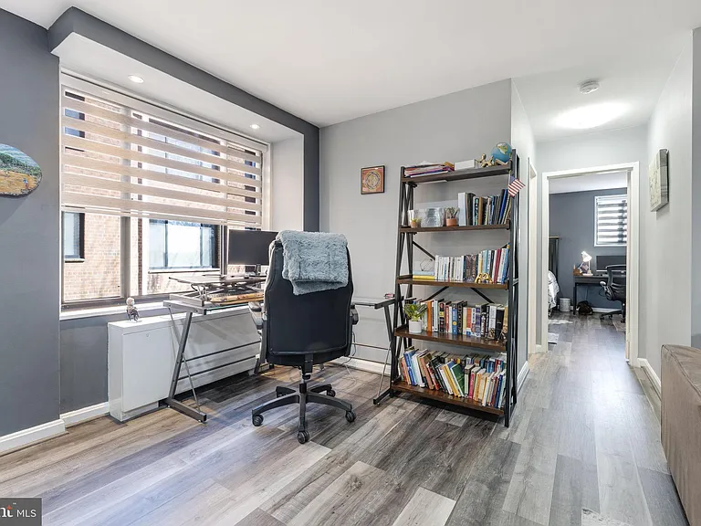 5112 Macarthur Blvd NW #209 — Photo 7