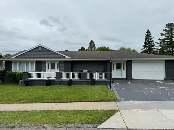 1 Sophia St, Manistee, MI 49660