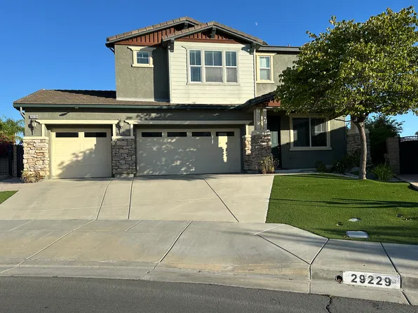 29229 Crescent Ridge Dr, Lake Elsinore, CA 92530