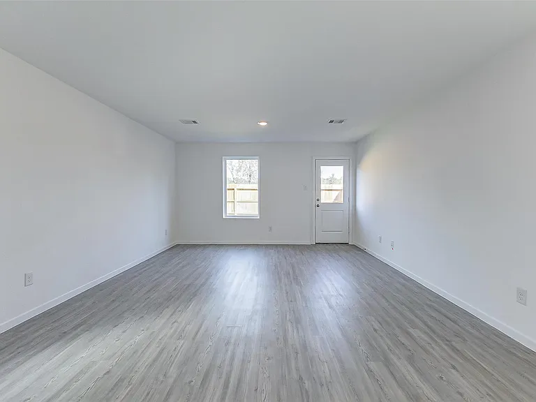 21438 Carosella Dr — Photo 13