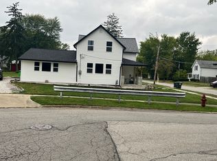 93 Wellington St, Berea, OH 44017