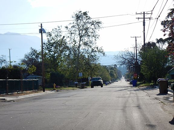 5th image of 32354 Avenue D