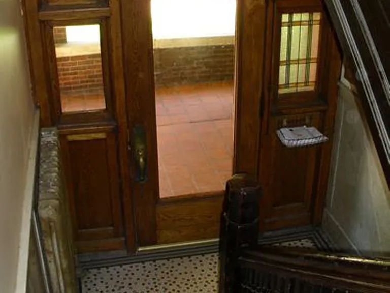 Phillips Manor — Photo 30