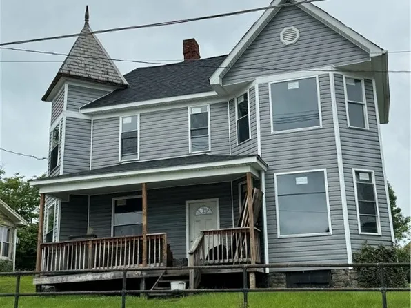 435 N Broadway St, Scottdale, PA 15683