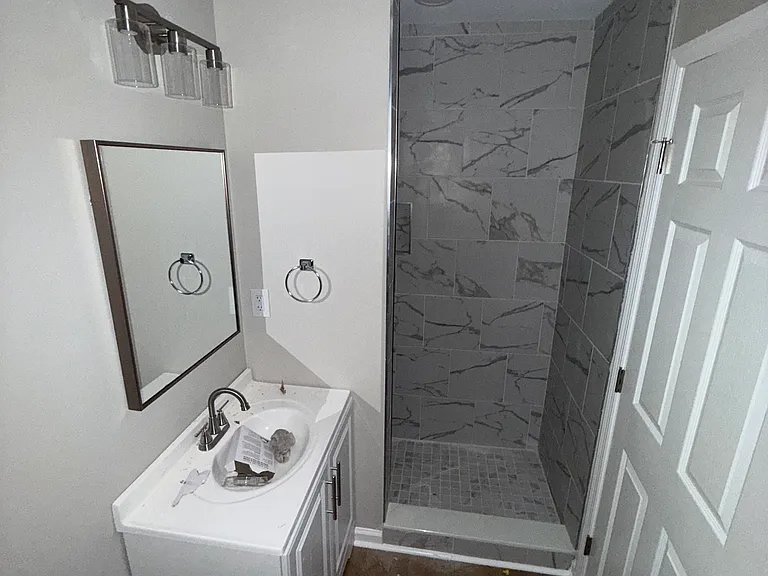 2521 Grimwood Rd #D2 — Photo 8