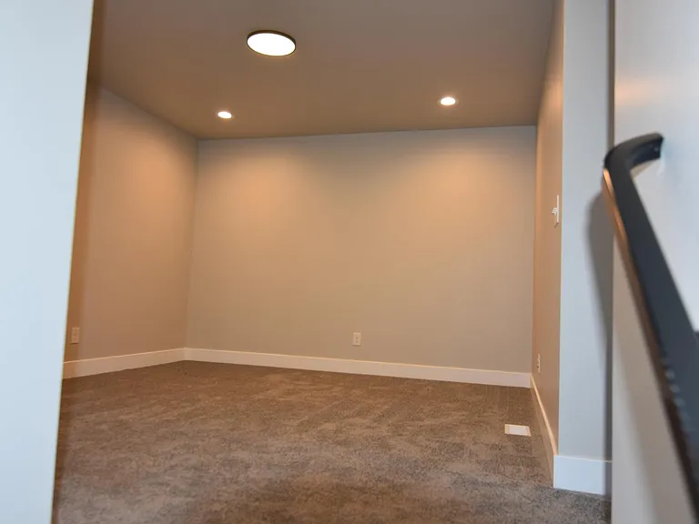 2895 Homewood Dr — Photo 29