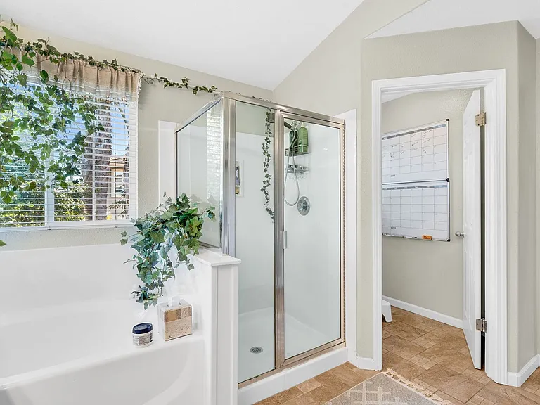 1215 Royal Ann Ct — Photo 38