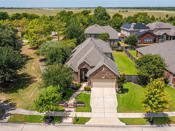 3rd image of 12223 Meadow Breeze Drive