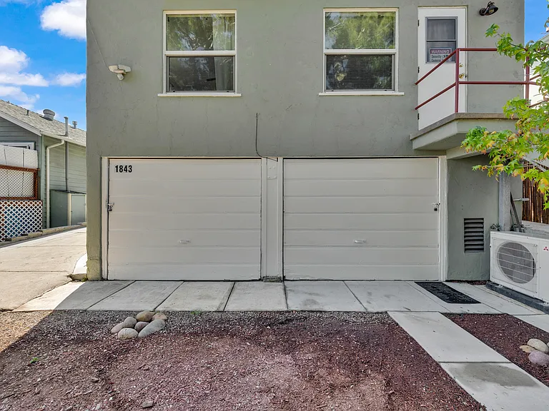 1843 31st St — Photo 21