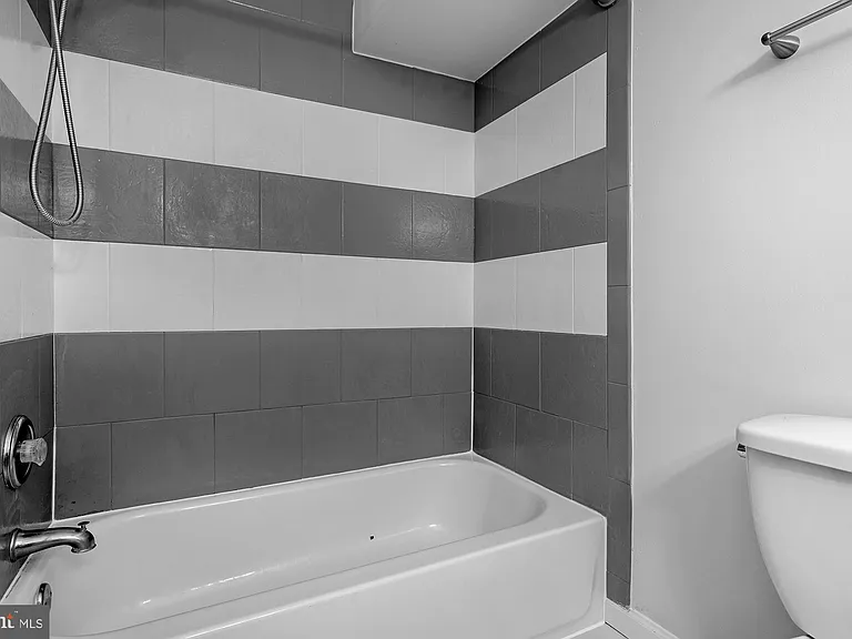 106 S Regester St — Photo 18