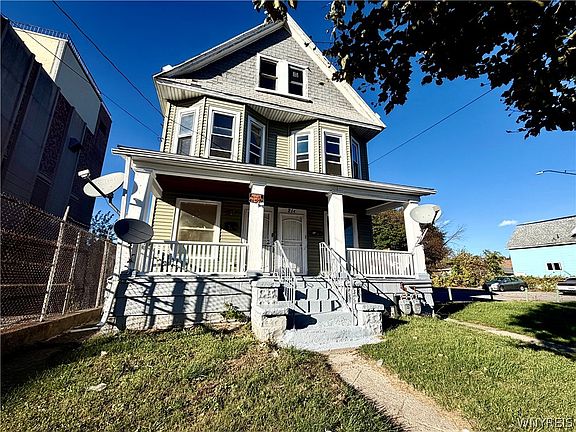 2nd image of 216 Doat St