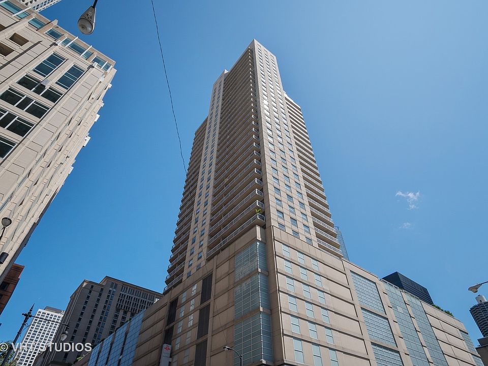 1st image of 545 N Dearborn St APT 1208