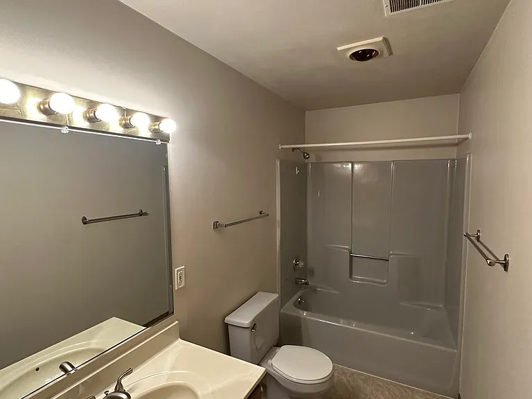 2911 W Creek Valley Ln #2911 — Photo 8