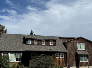 11468 Yukio Ln NE, Bainbridge Island, WA