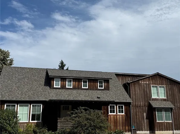 11468 Yukio Lane NE, Bainbridge Island, WA 98110