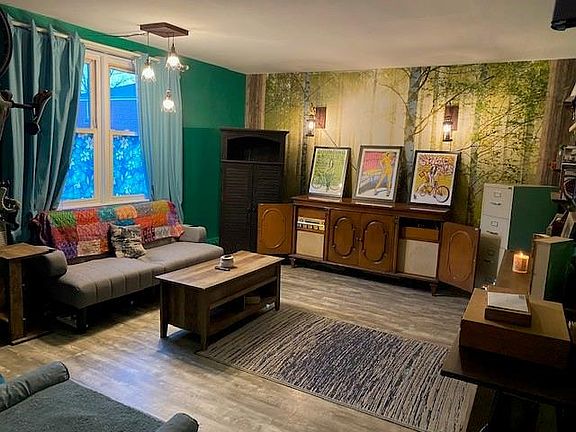 2nd image of 2025 Pearson St #0