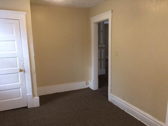 4th image of 589 Arden Pl