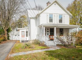 17 Jumel Pl, Saratoga Springs, NY 12866