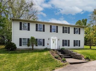 7142 Taylor Rd, East Syracuse, NY 13057