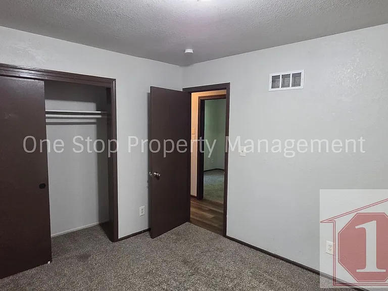 8713 E 111th St — Photo 9
