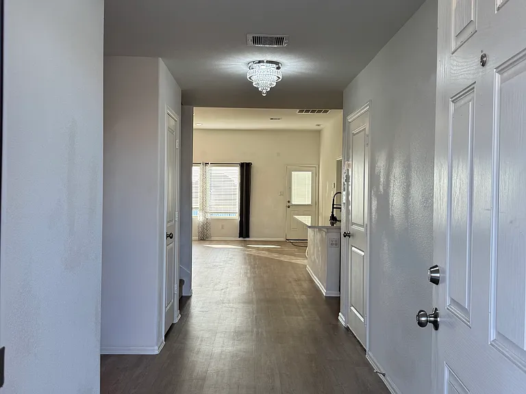458 Maple Bend Ln — Photo 9
