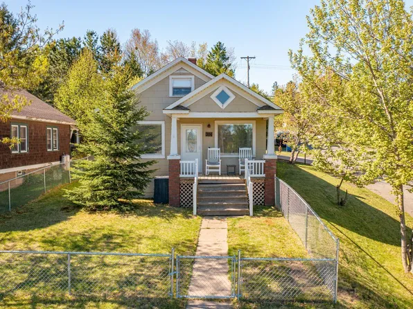 304 E James St, Ely, MN 55731
