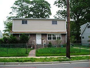 3rd image of 504 Whitestar Ave