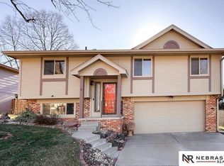 11219 Y St, Omaha, NE 68137