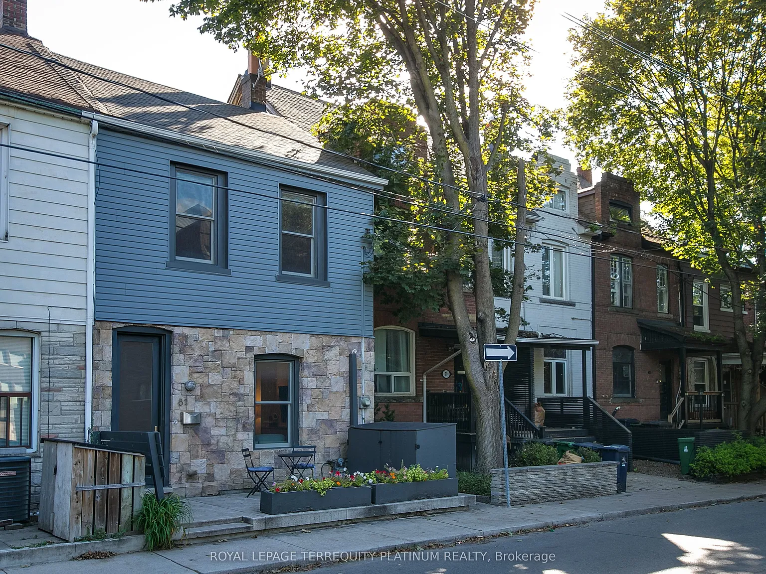 3 bed, $4,500 — Photo 2