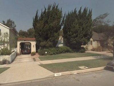 411 N Bowling Green Way, Los Angeles, CA, 90049