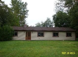 16346 Barber Greene Rd, Sycamore, IL 60178