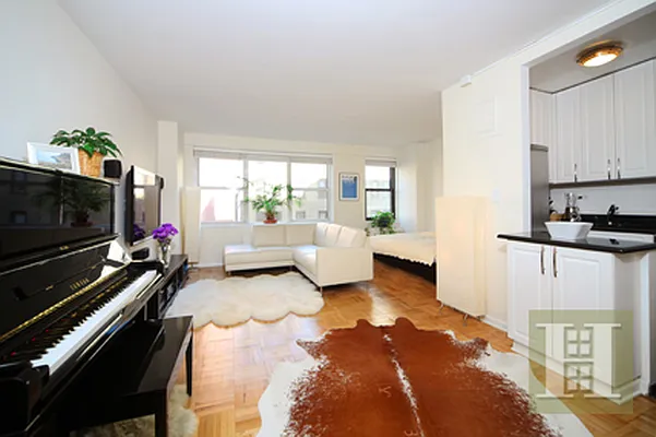 Sold by Halstead Real Estate | media 10