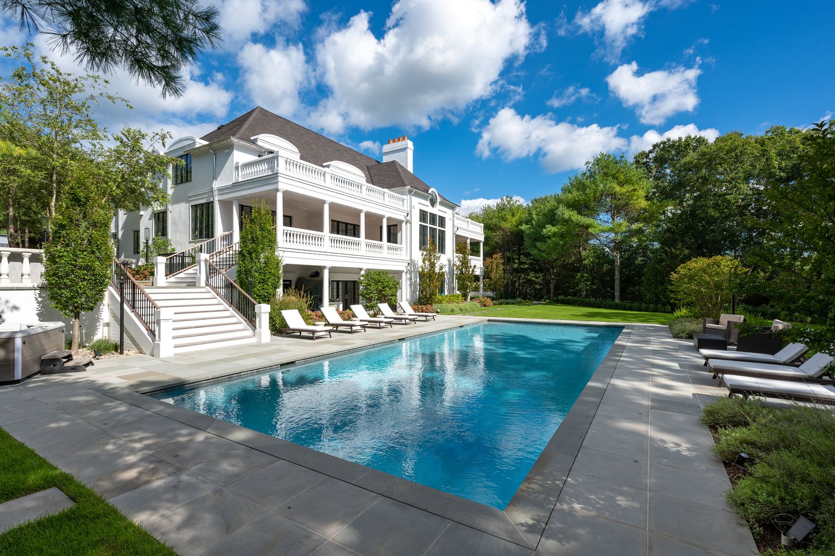 Gunite, Salt-Water Pool